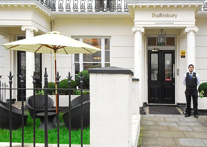 Hyde Park International Hotel London